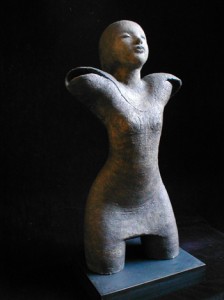 Dimensiones:64x47x25 cms, Material: Ceràmica Gres. Año: 2002